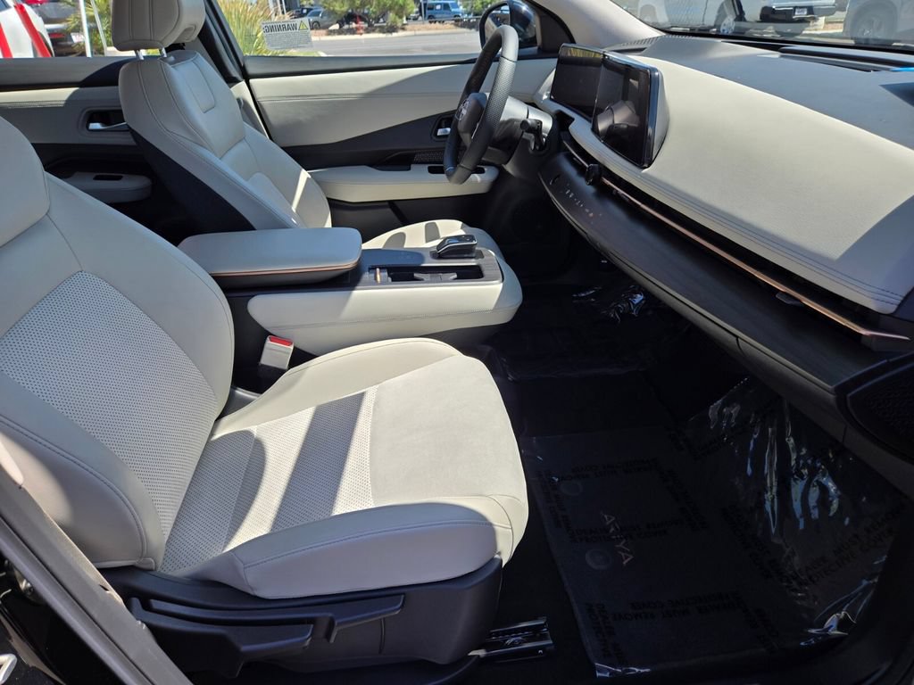 Used 2024 Nissan Ariya AWD image 19