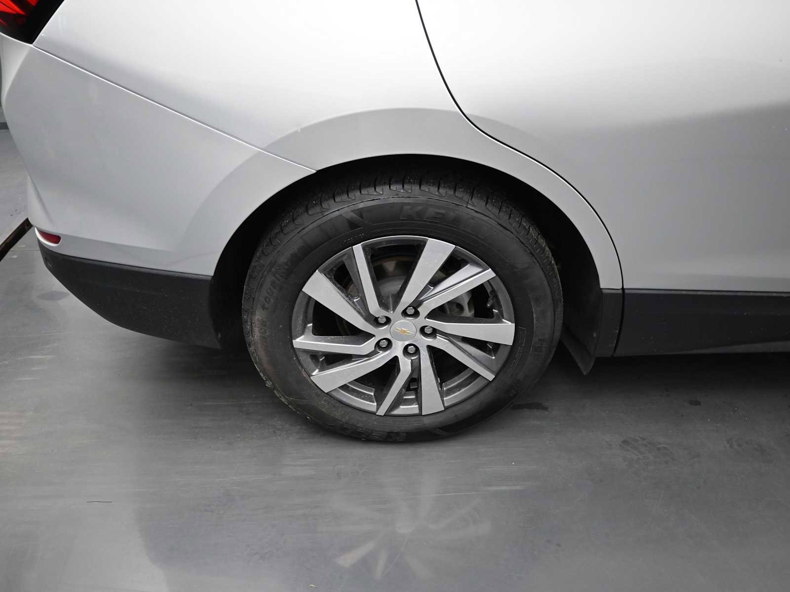 Used 2022 Chevrolet Equinox Premier AWD/4WD image 10