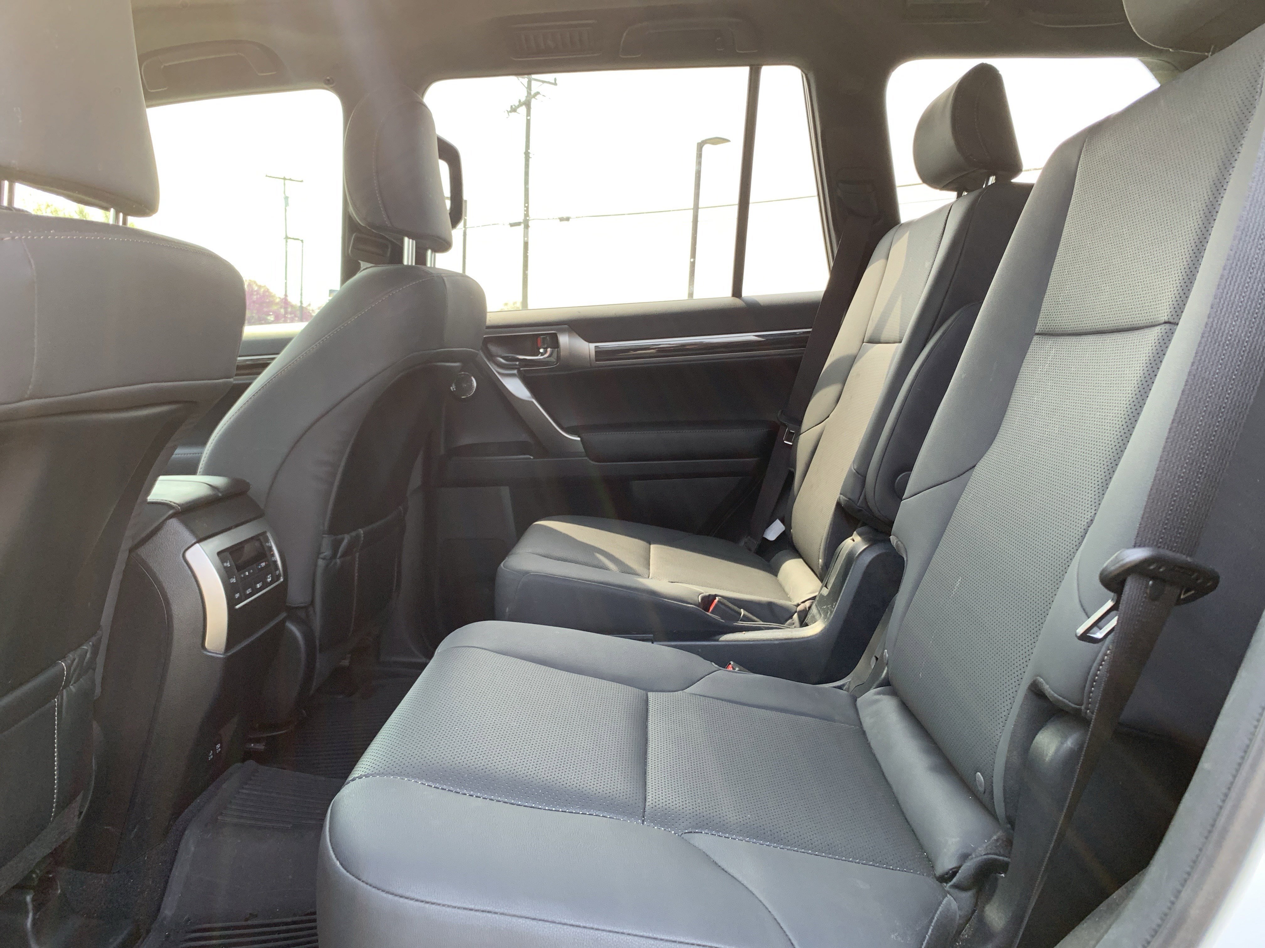Used 2023 Lexus GX 460 Premium AWD/4WD image 32