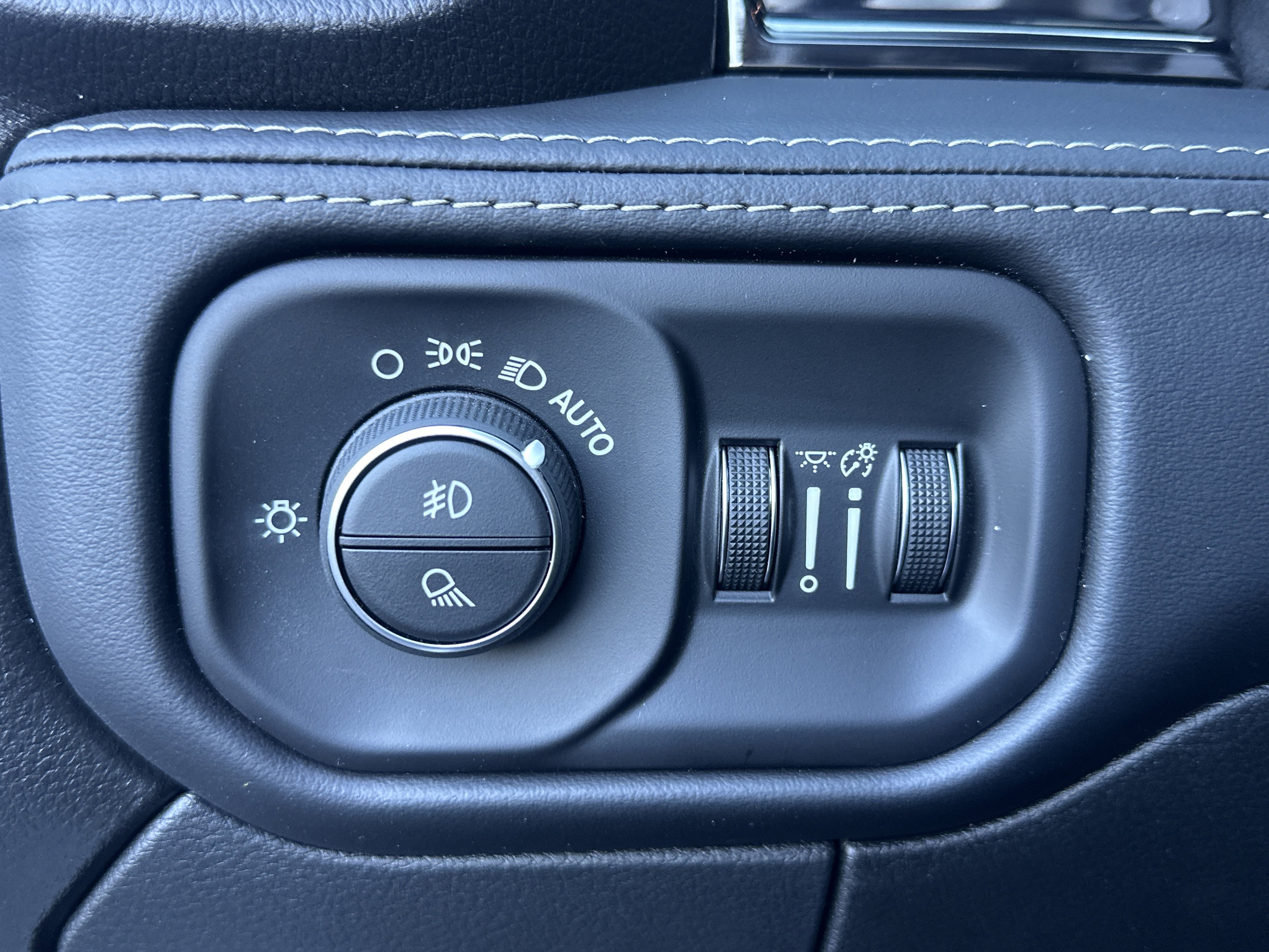 New 2026 RAM 2500 Limited image 14