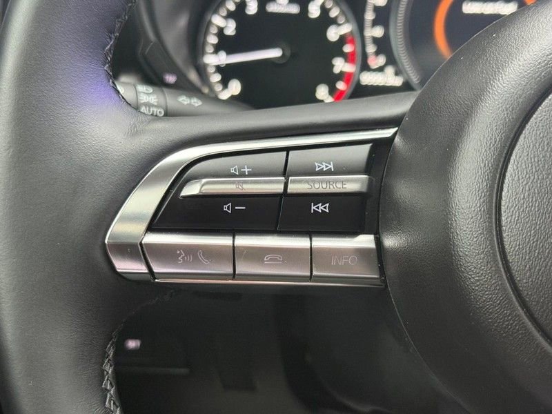 Used 2025 MAZDA CX-50 Meridian Edition w/ Weather Package image 16