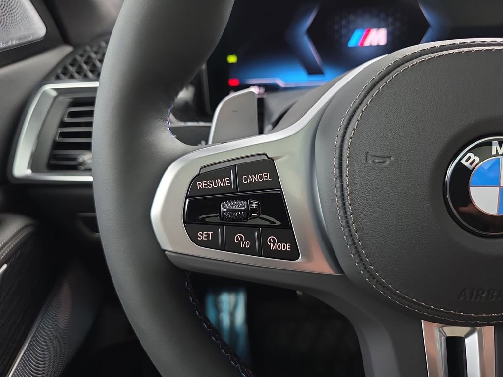 New 2026 BMW X7 M60i image 18