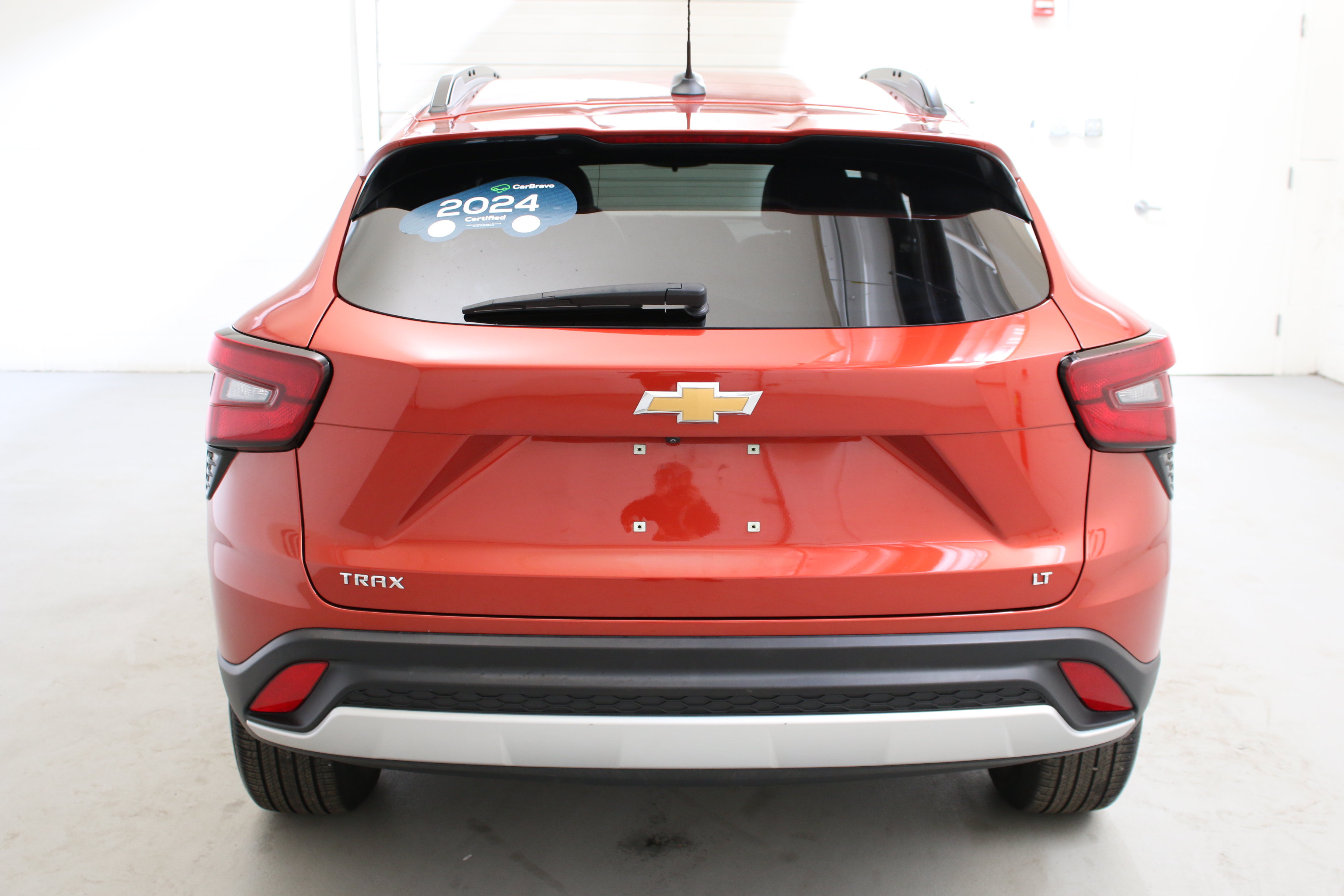 Certified 2024 Chevrolet Trax LT w/ Driver Confidence Package FWD image 5