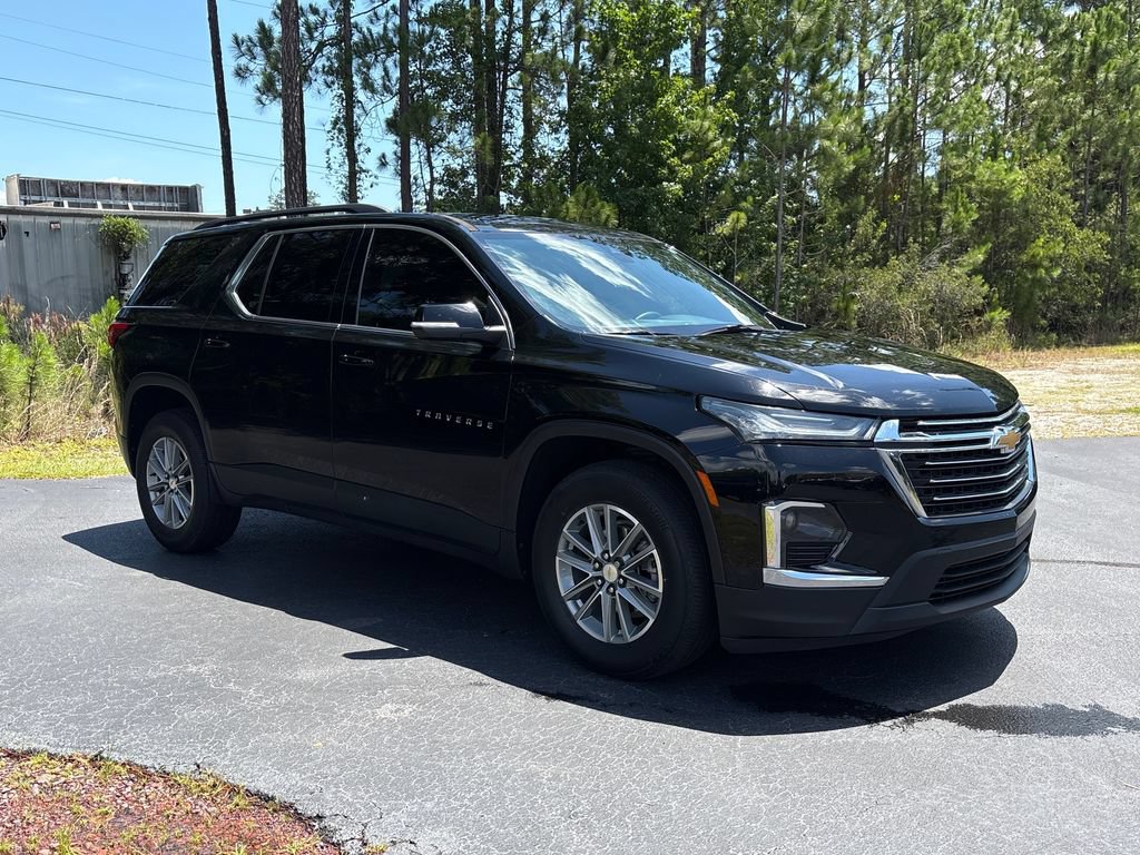 Used 2022 Chevrolet Traverse LT FWD image 37