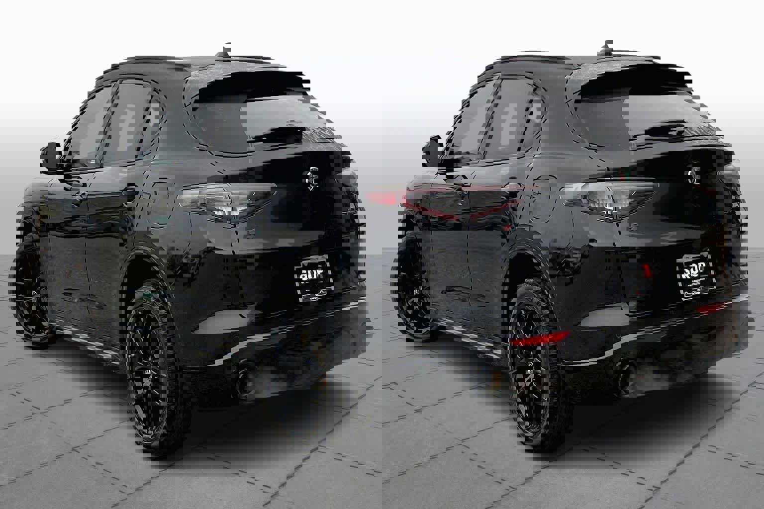 Used 2021 Alfa Romeo Stelvio Ti Sport image 11