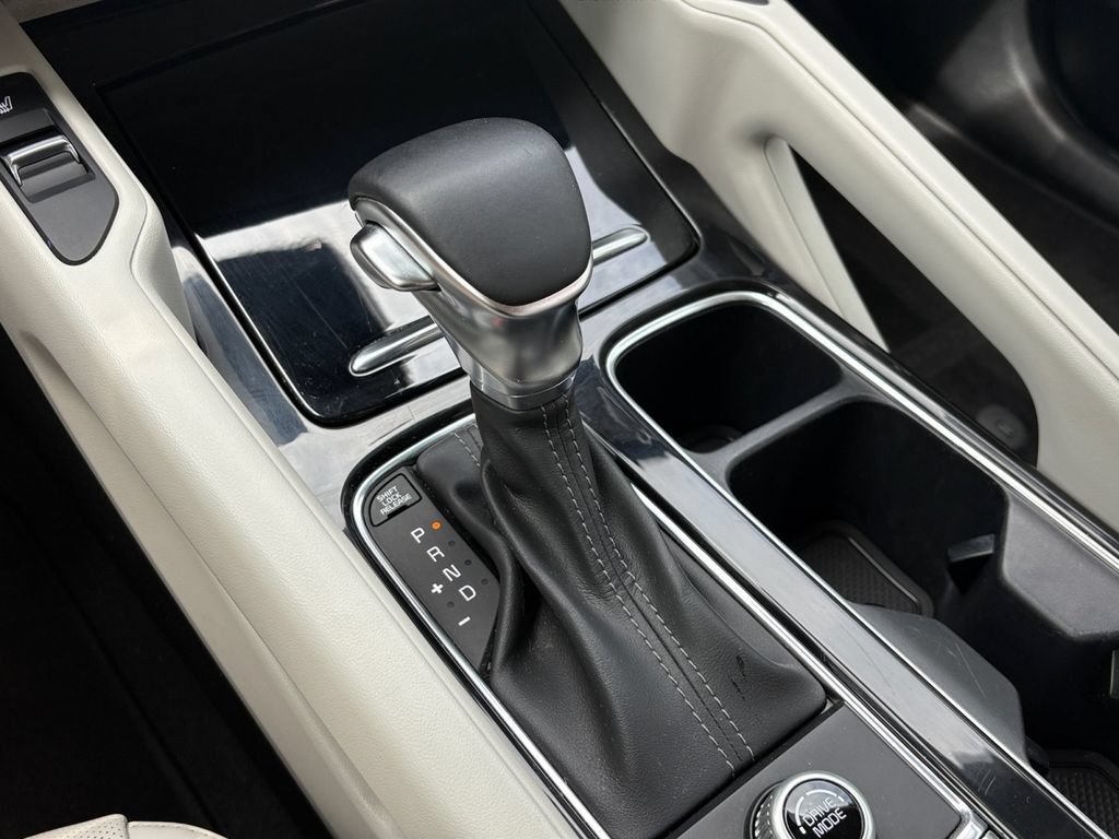 Used 2024 Kia Telluride S FWD image 30