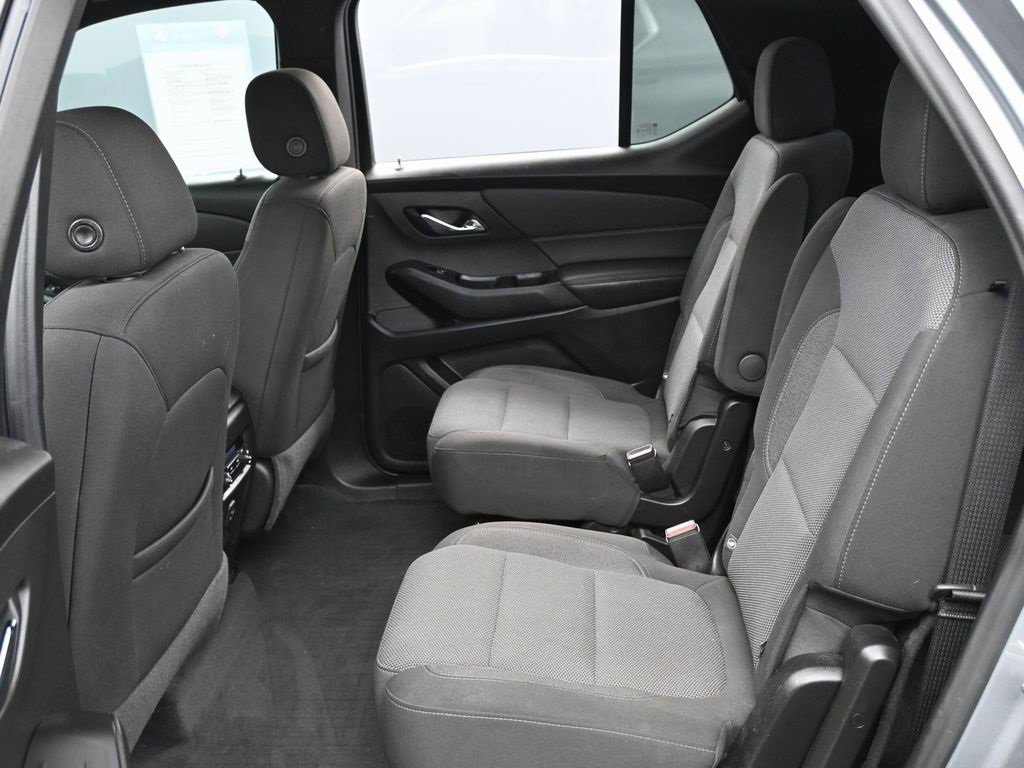 Used 2023 Chevrolet Traverse LT w/ LPO, Floor Liner Package image 36