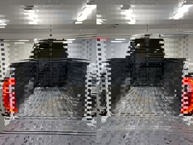 Used 2024 GMC Canyon AT4X w/ AT4X AEV Edition image 25