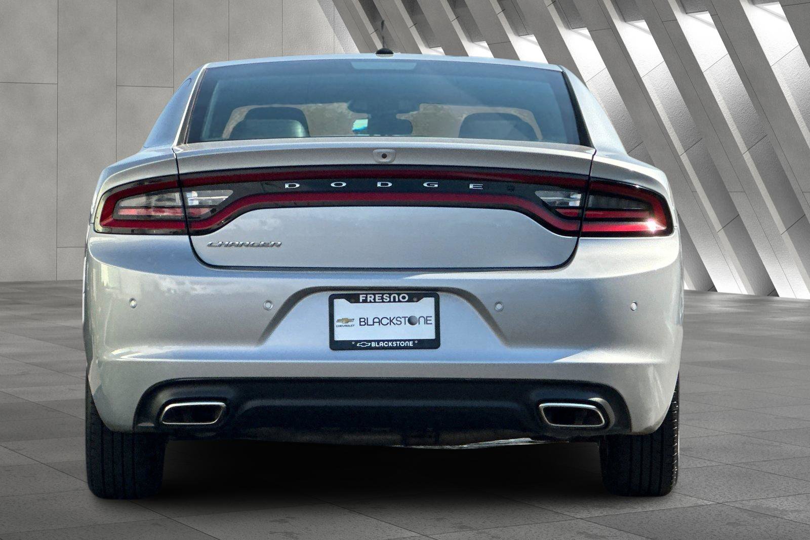 Used 2021 Dodge Charger SXT w/ Leather Interior Group image 5