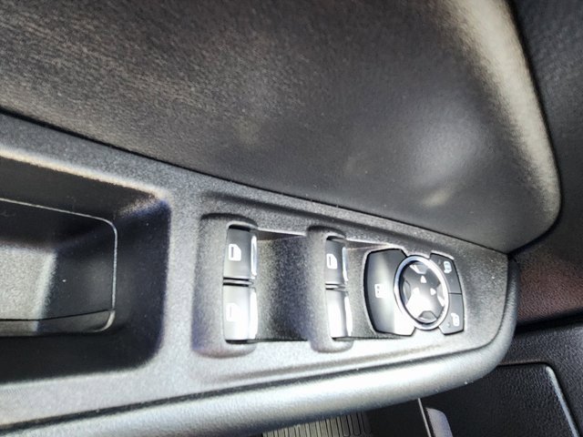 Used 2023 Ford Edge SEL image 36