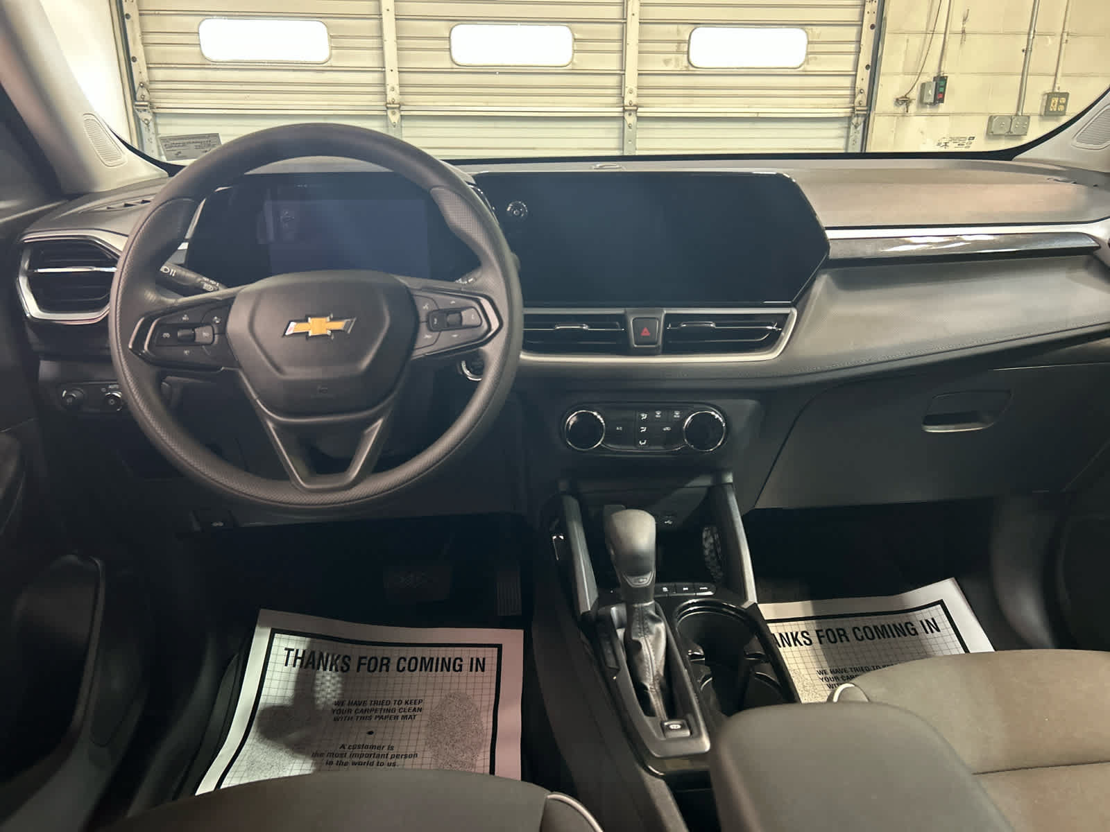 Used 2025 Chevrolet TrailBlazer LS w/ LS Convenience Package AWD/4WD image 4