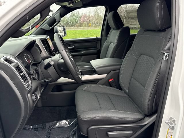 New 2026 RAM 1500 Express AWD/4WD image 18