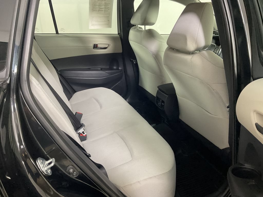 Used 2022 Toyota Corolla Cross LE AWD/4WD image 22