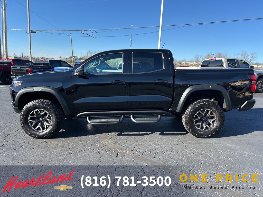 Used 2024 Chevrolet Colorado ZR2 w/ ZR2 Convenience Package III image 8