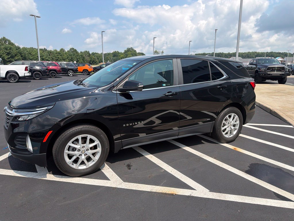 Used 2023 Chevrolet Equinox LT AWD/4WD image 7