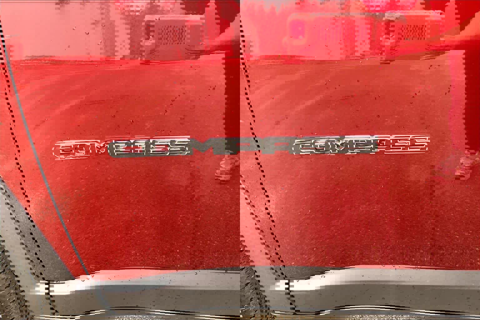 Used 2021 Jeep Compass Limited w/ Sun and Sound Group image 33