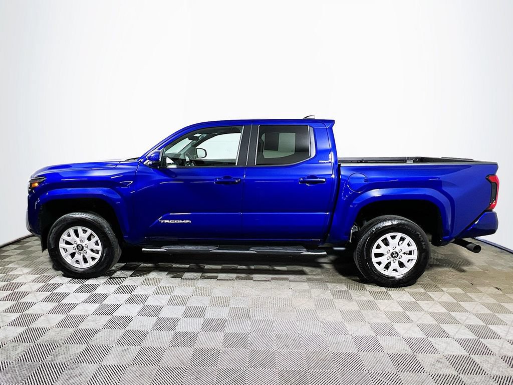 Certified 2025 Toyota Tacoma SR5 AWD/4WD image 4