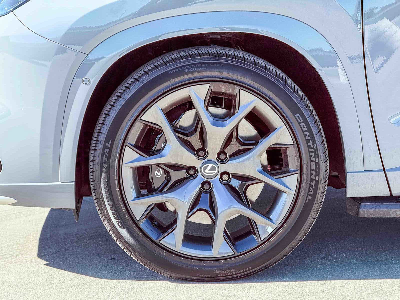 New 2026 Lexus TX 500h AWD image 8