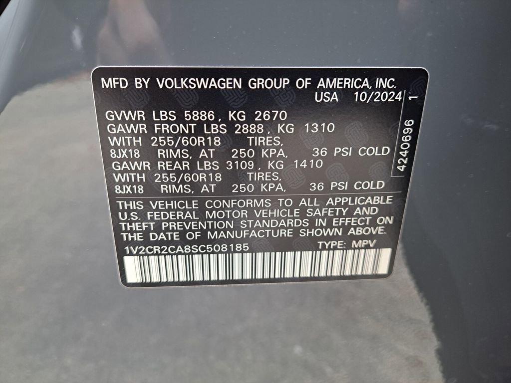 Used 2025 Volkswagen Atlas Peak Edition SE image 28