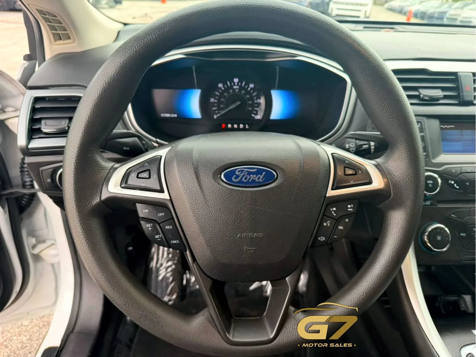 Used 2016 Ford Fusion SE FWD image 24