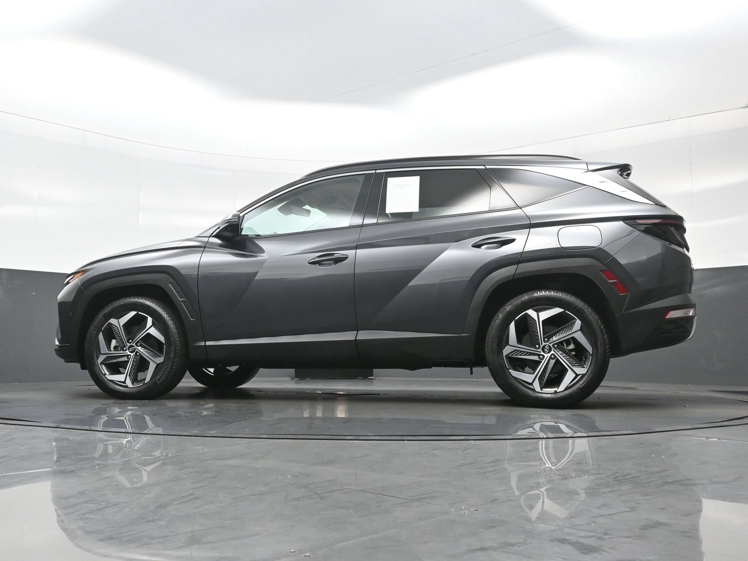 Certified 2024 Hyundai Tucson Limited AWD/4WD image 31
