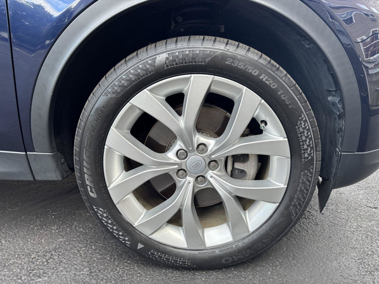 Used 2023 Land Rover Discovery Sport SE AWD/4WD image 7
