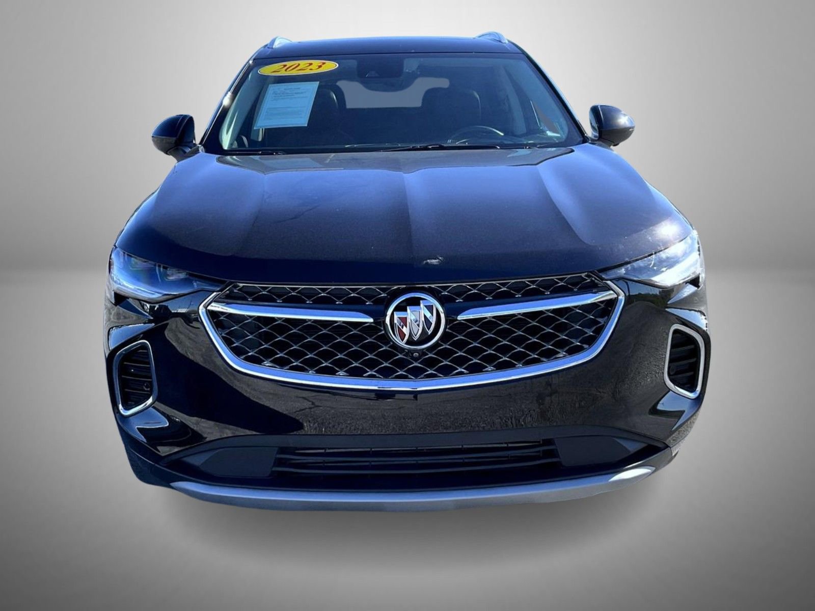 Certified 2023 Buick Envision Avenir image 2