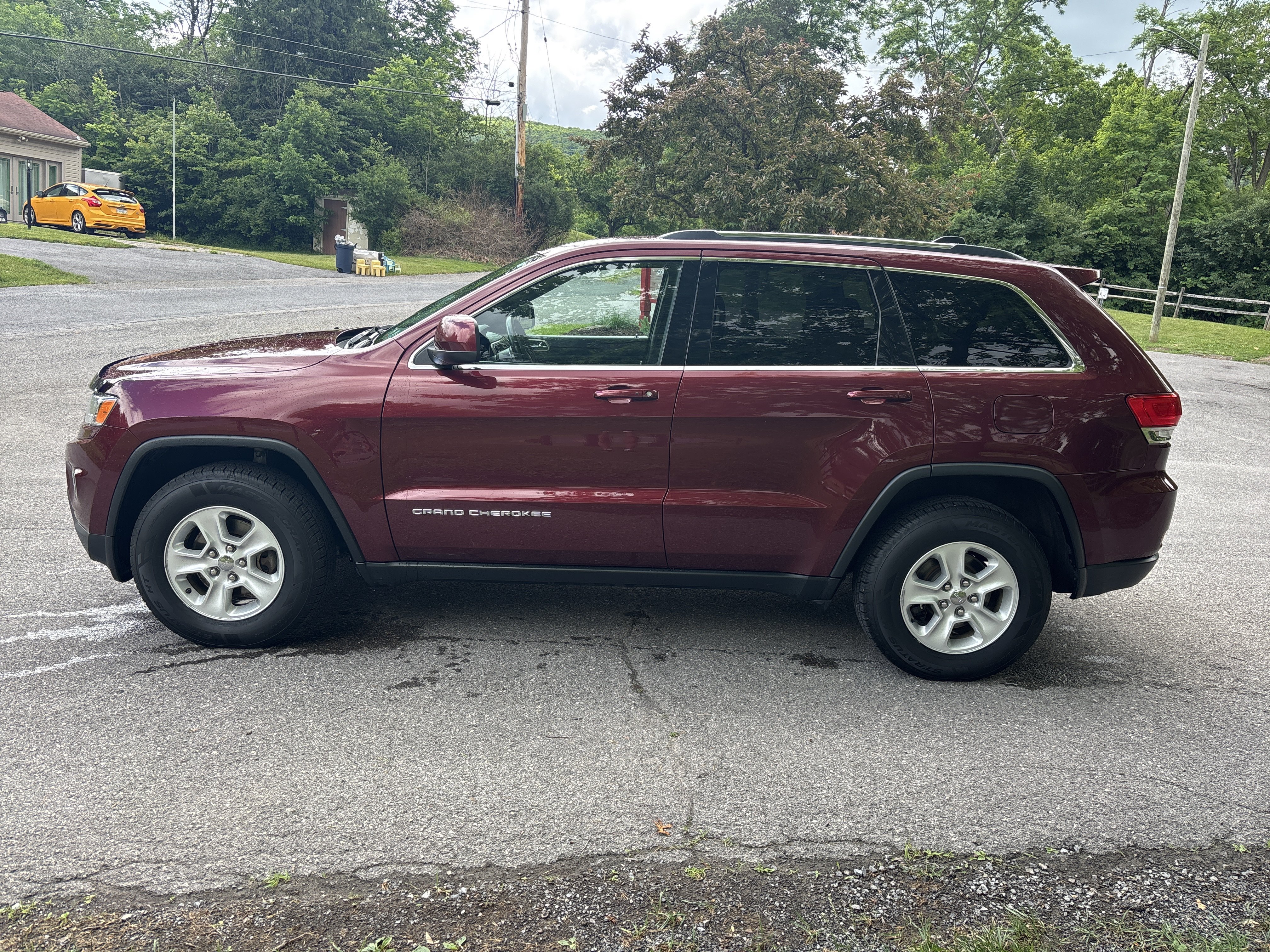Used 2016 Jeep Grand Cherokee Laredo w/ Quick Order Package 23E AWD/4WD image 7