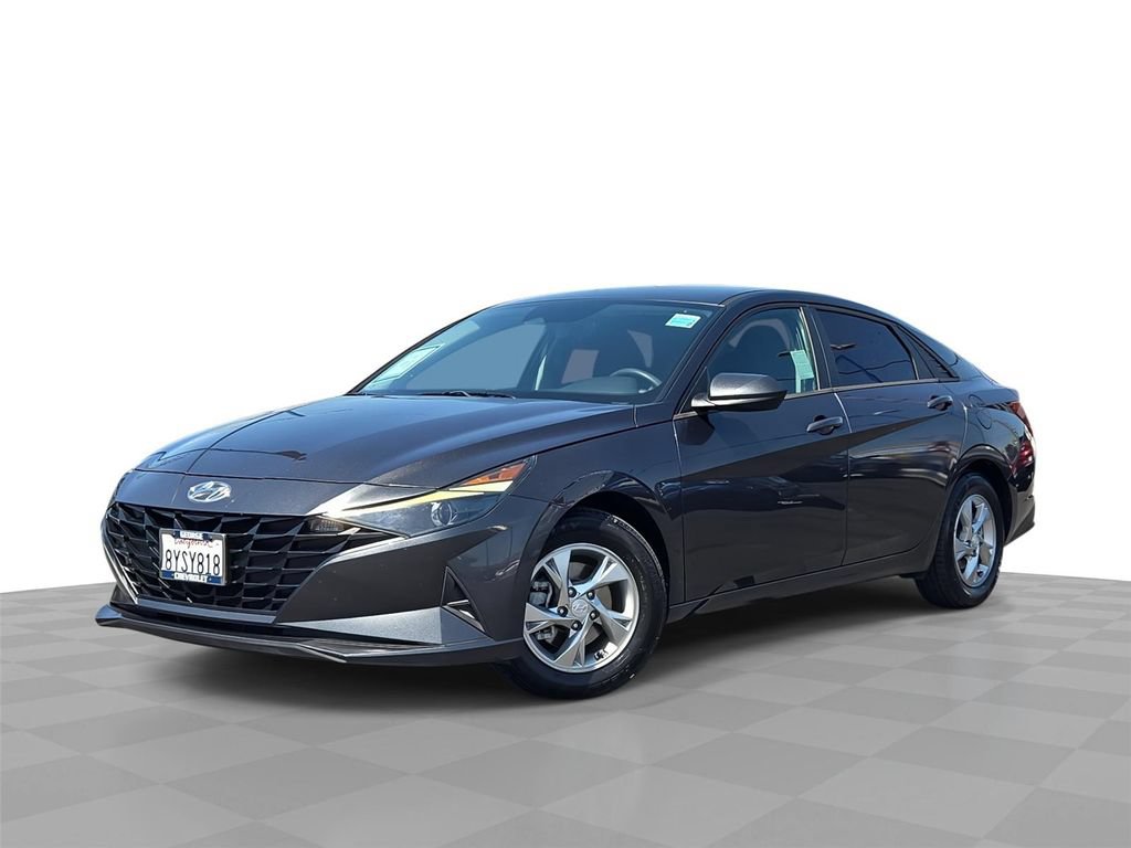 Used 2022 Hyundai Elantra SE w/ Cargo Package