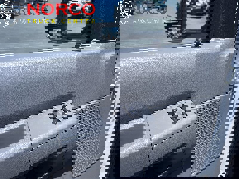 Used 2023 Ford E-350 and Econoline 350 Super Duty w/ Power Windows & Locks Group image 16