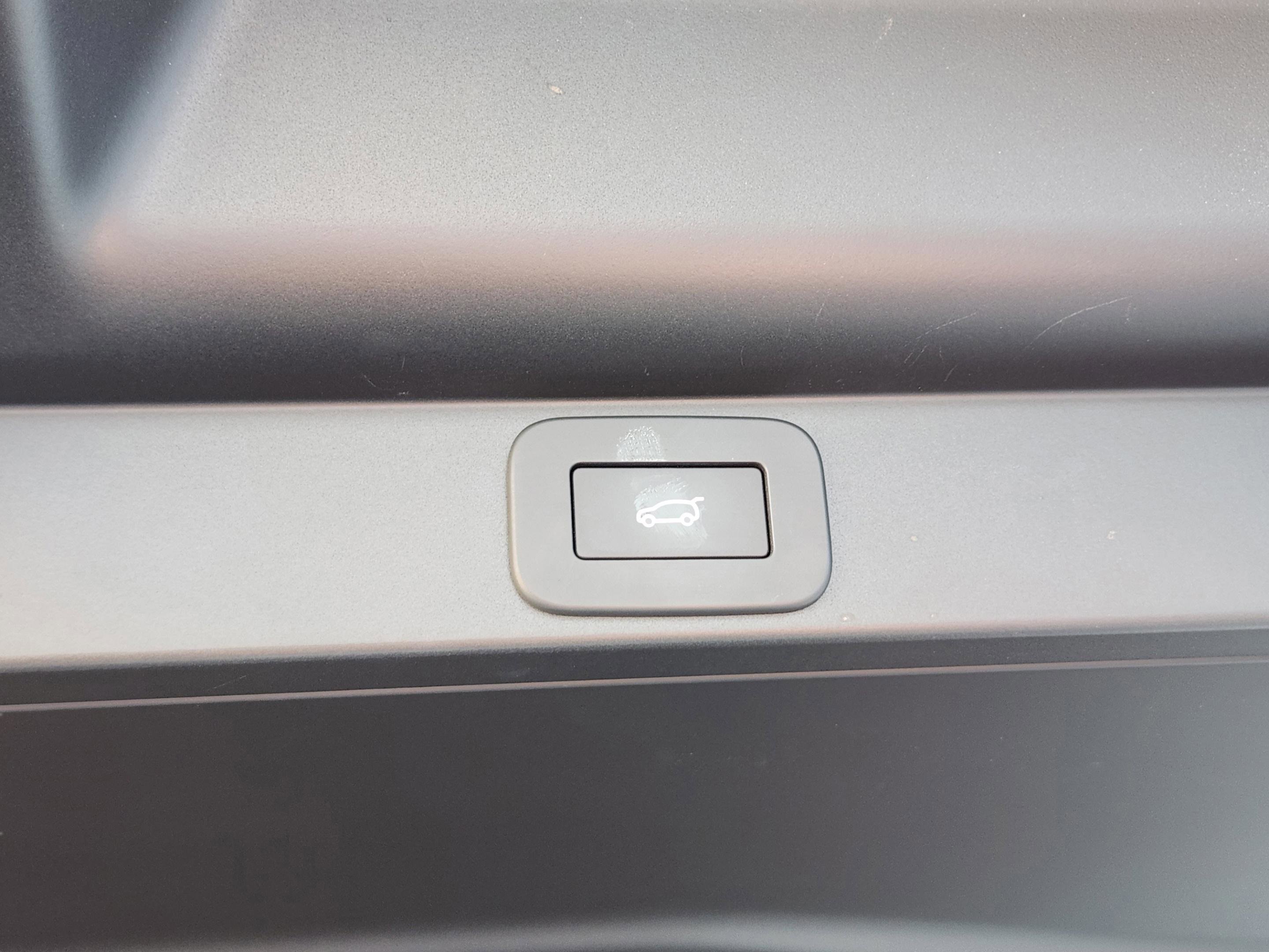 Certified 2023 Land Rover Range Rover Long Wheelbase SE image 36