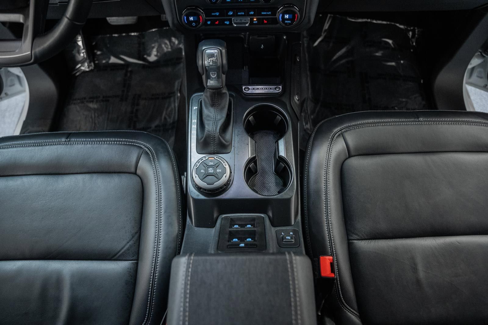 Certified 2025 Ford Bronco Outer Banks image 35