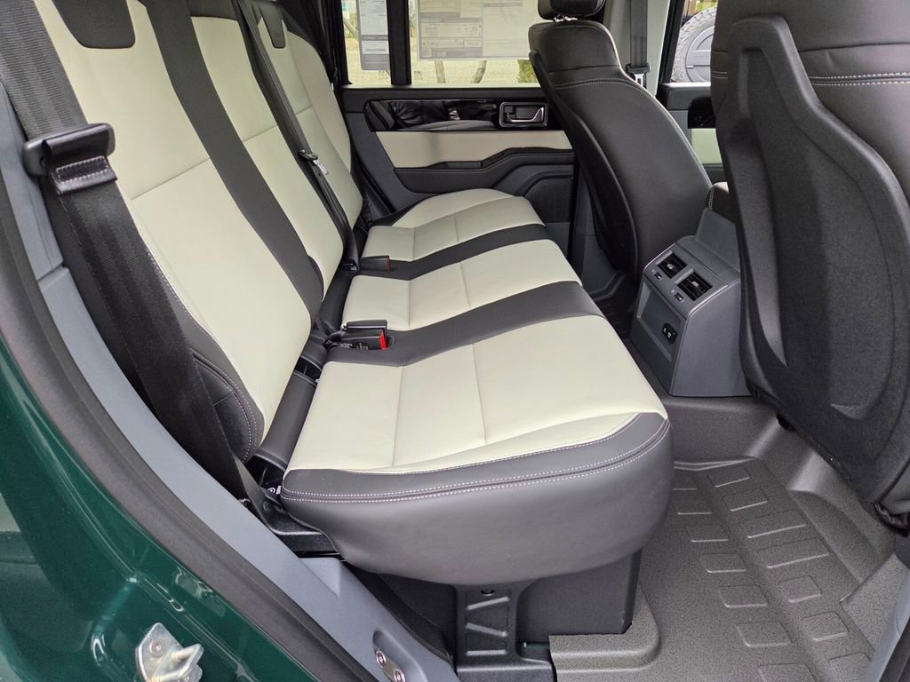 New 2025 INEOS Grenadier Fieldmaster Edition image 14