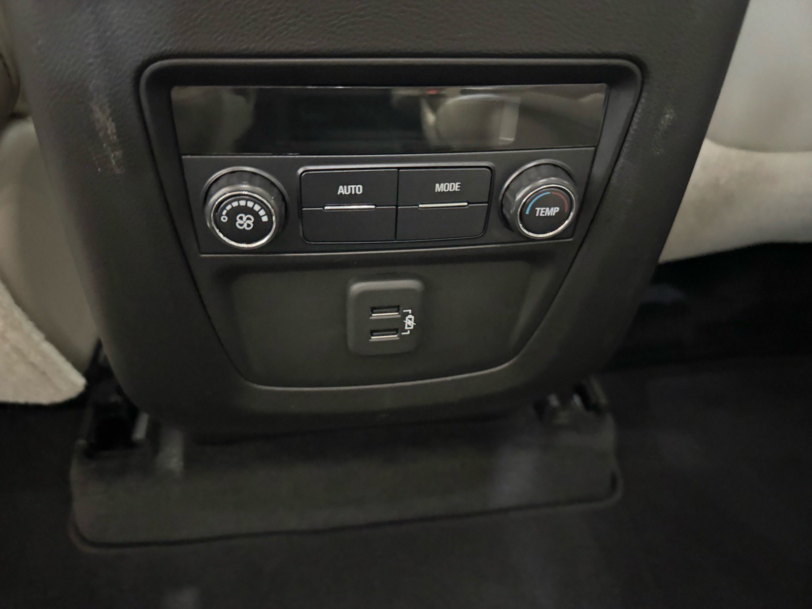 Certified 2019 Buick Enclave Essence w/ Trailering Package, 5000 lbs. AWD/4WD image 14