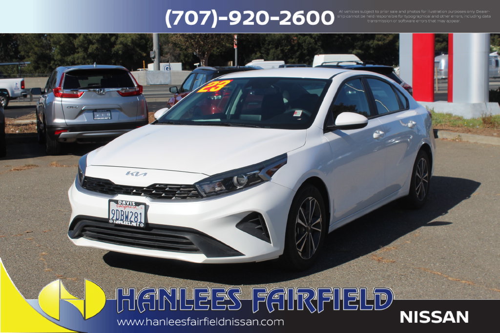 Used 2023 Kia Forte LXS FWD image 3