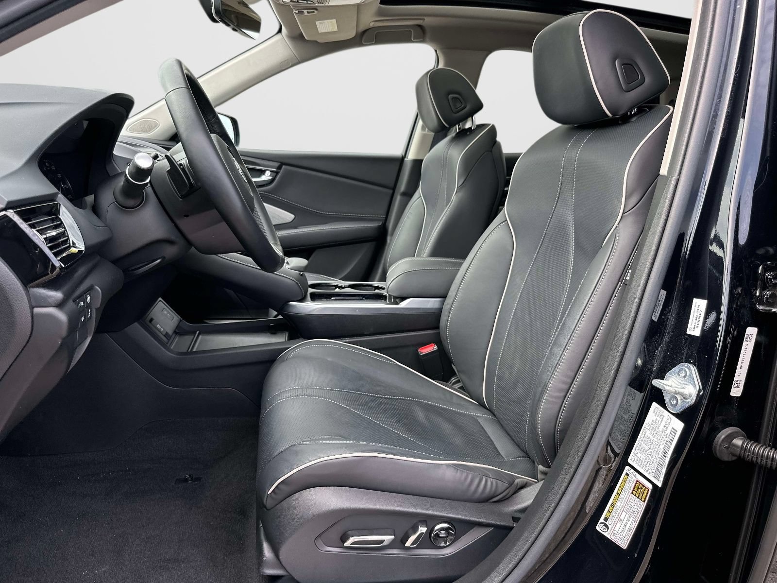 Certified 2025 Acura RDX w/ Advance Package AWD/4WD image 15