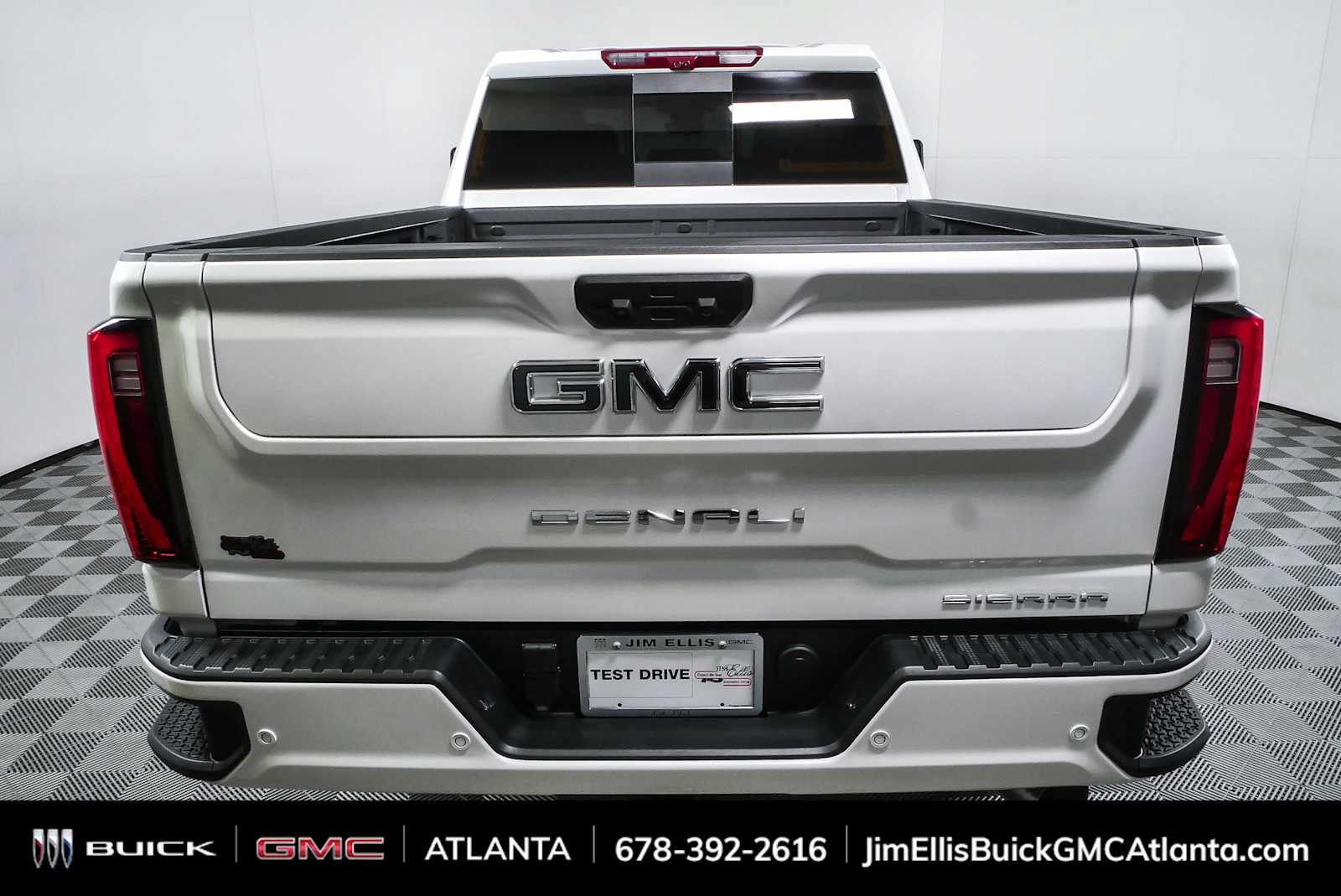 Used 2025 GMC Sierra 2500 Denali Ultimate AWD/4WD image 28