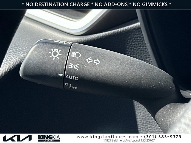 Used 2022 Toyota Corolla LE FWD image 11