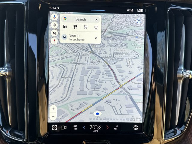 Used 2025 Volvo XC60 B5 Ultra w/ Protection Package Premier image 34