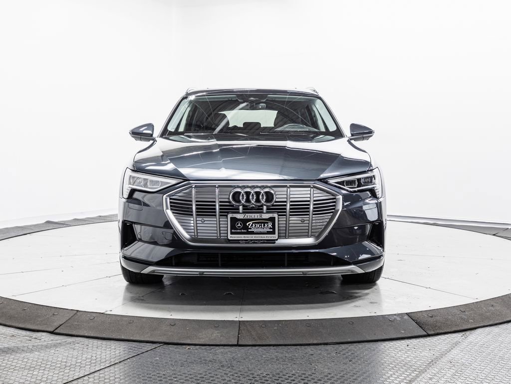 Used 2019 Audi e-tron Prestige image 2