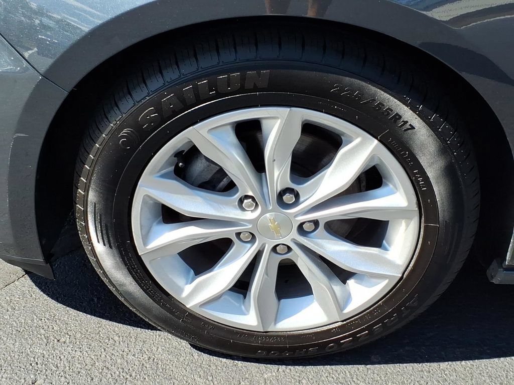 Used 2021 Chevrolet Malibu LT FWD image 9