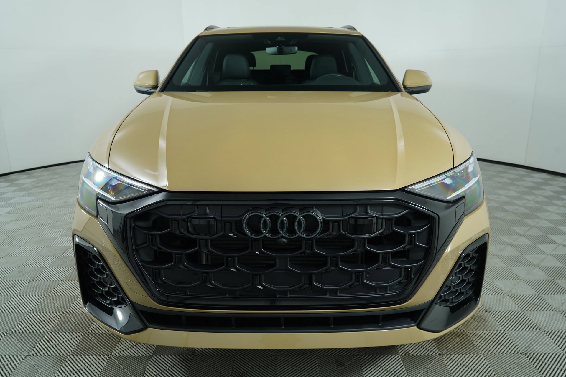 Certified 2025 Audi Q8 Premium Plus w/ Premium Plus Package AWD/4WD image 3
