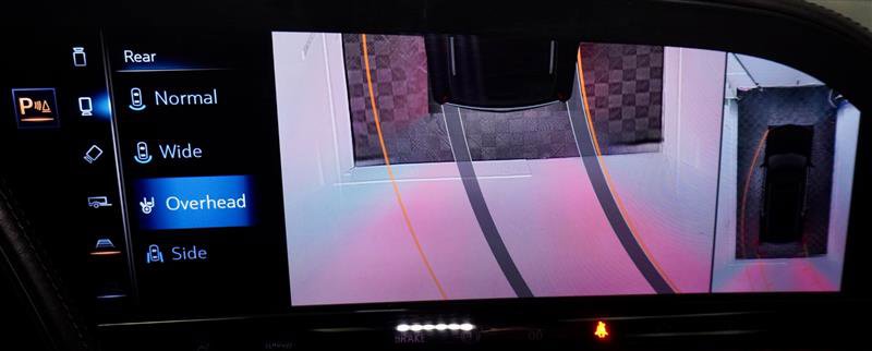 Used 2021 Cadillac Escalade Premium Luxury w/ Driver Assist Tech Package image 20