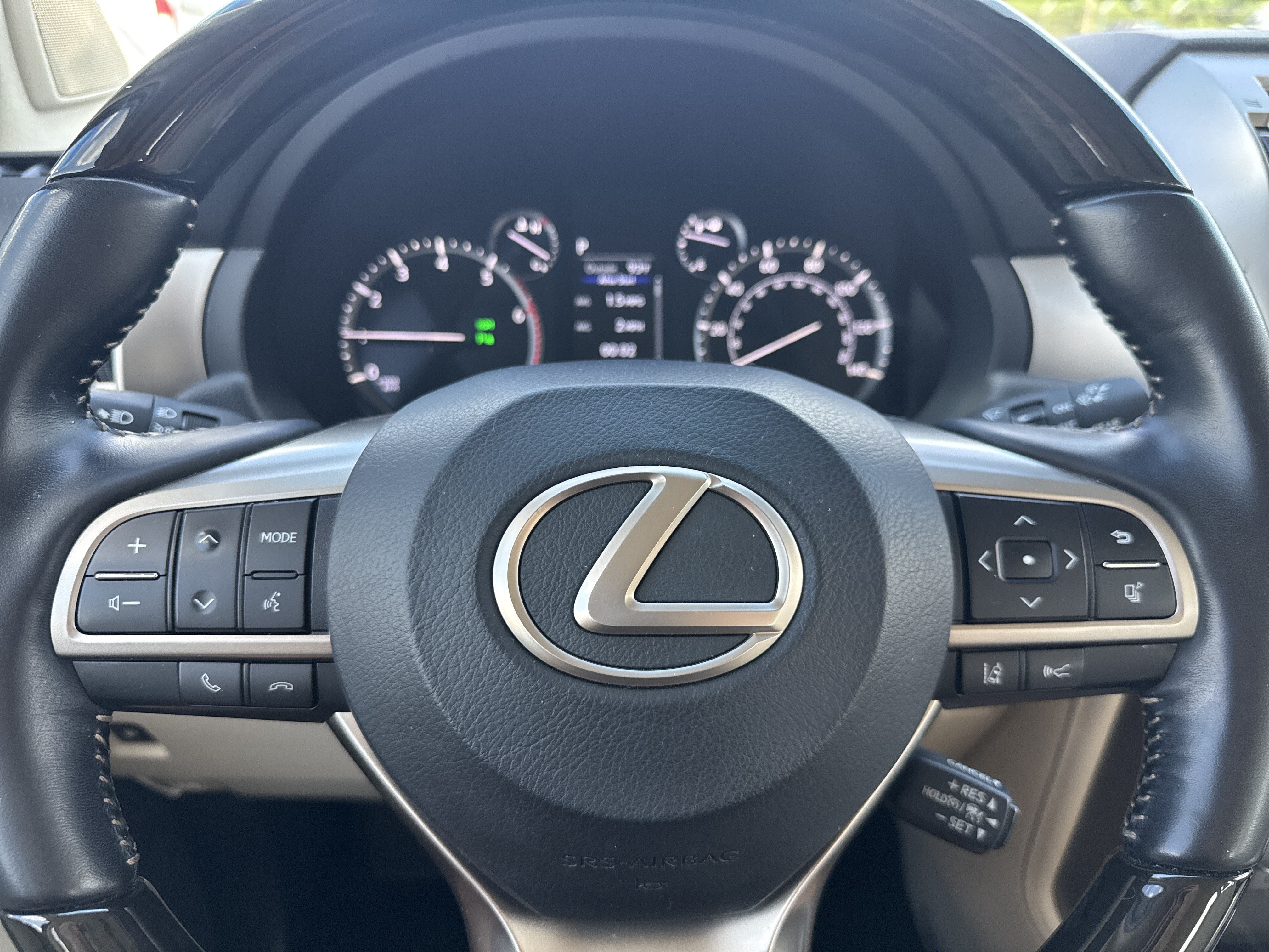 Used 2021 Lexus GX 460 Luxury w/ Sport Design Package AWD/4WD image 10