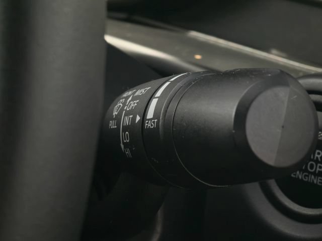 Used 2014 MAZDA MAZDA3 i Touring FWD image 31
