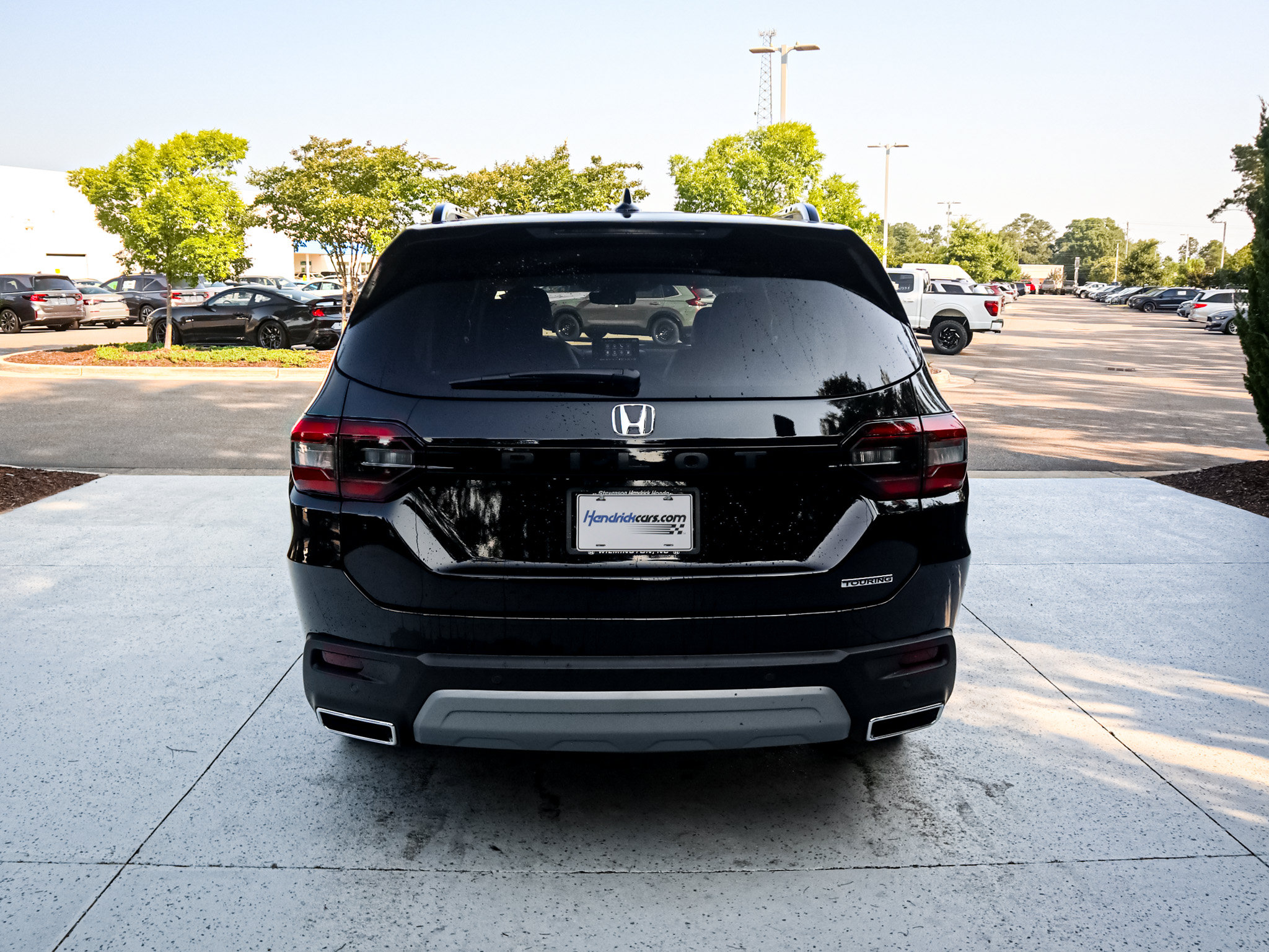 Used 2025 Honda Pilot Touring image 10