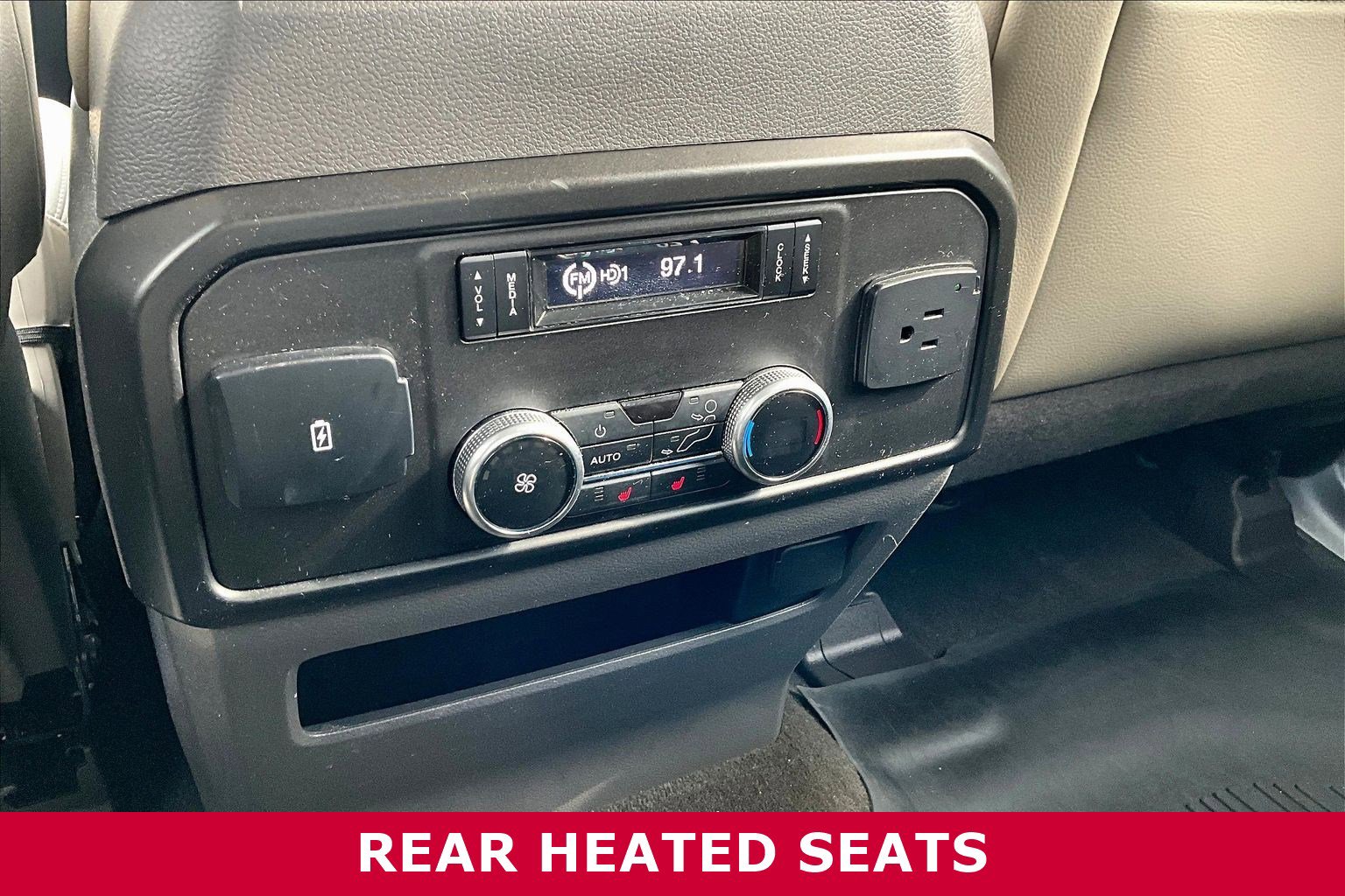 Used 2019 Ford Expedition Limited image 10