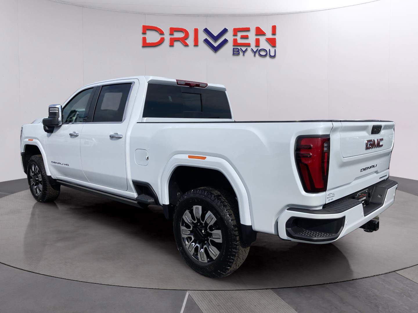 New 2026 GMC Sierra 2500 Denali w/ Denali Reserve Package image 3
