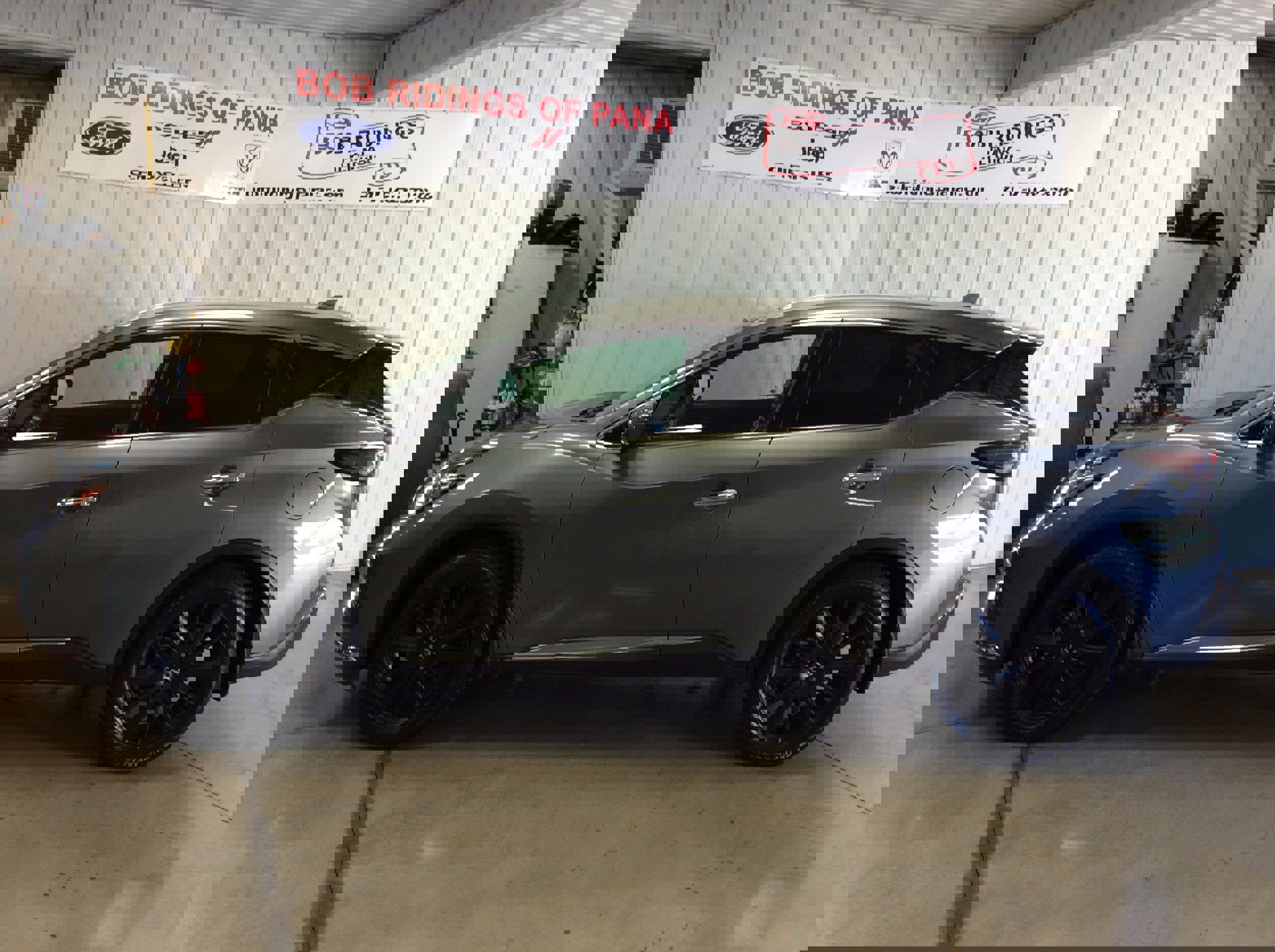 Used 2024 Nissan Murano Platinum w/ Cargo Package image 2