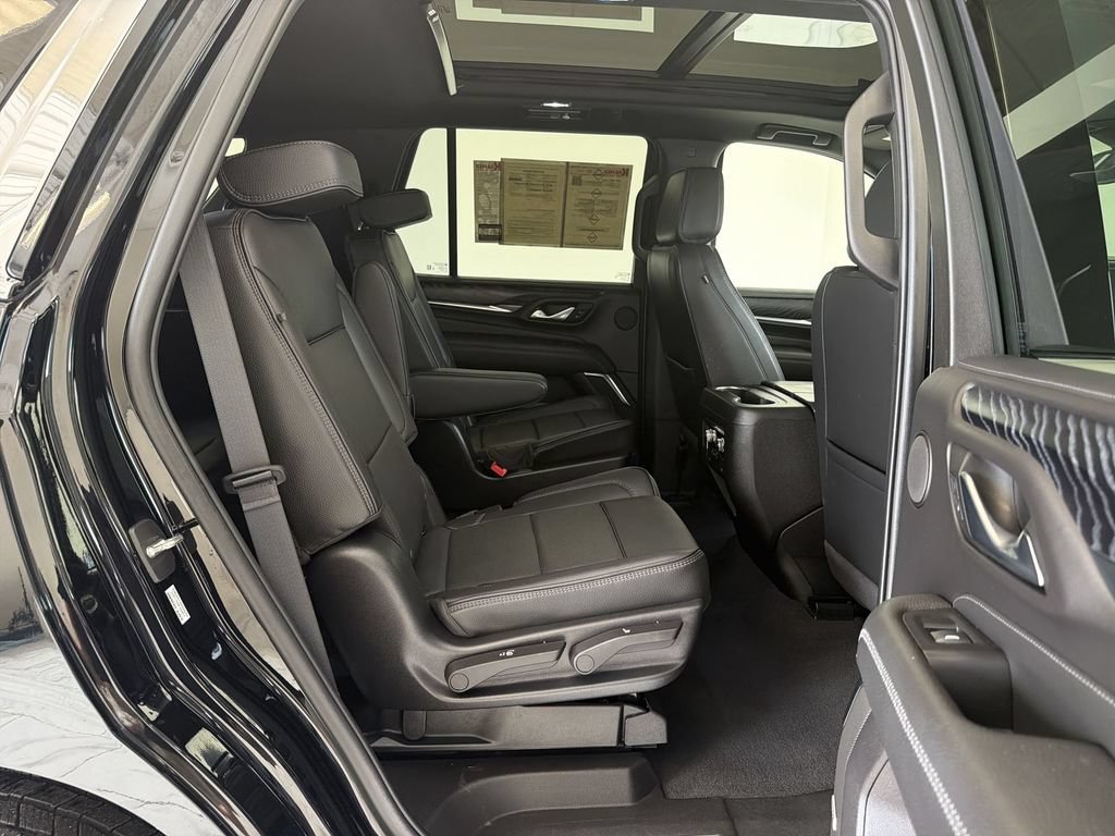 Used 2022 GMC Yukon Denali RWD image 28